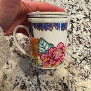 Pair Floral Ceramic Mug with Lid in Lovely Tobacco Leaf Pattern